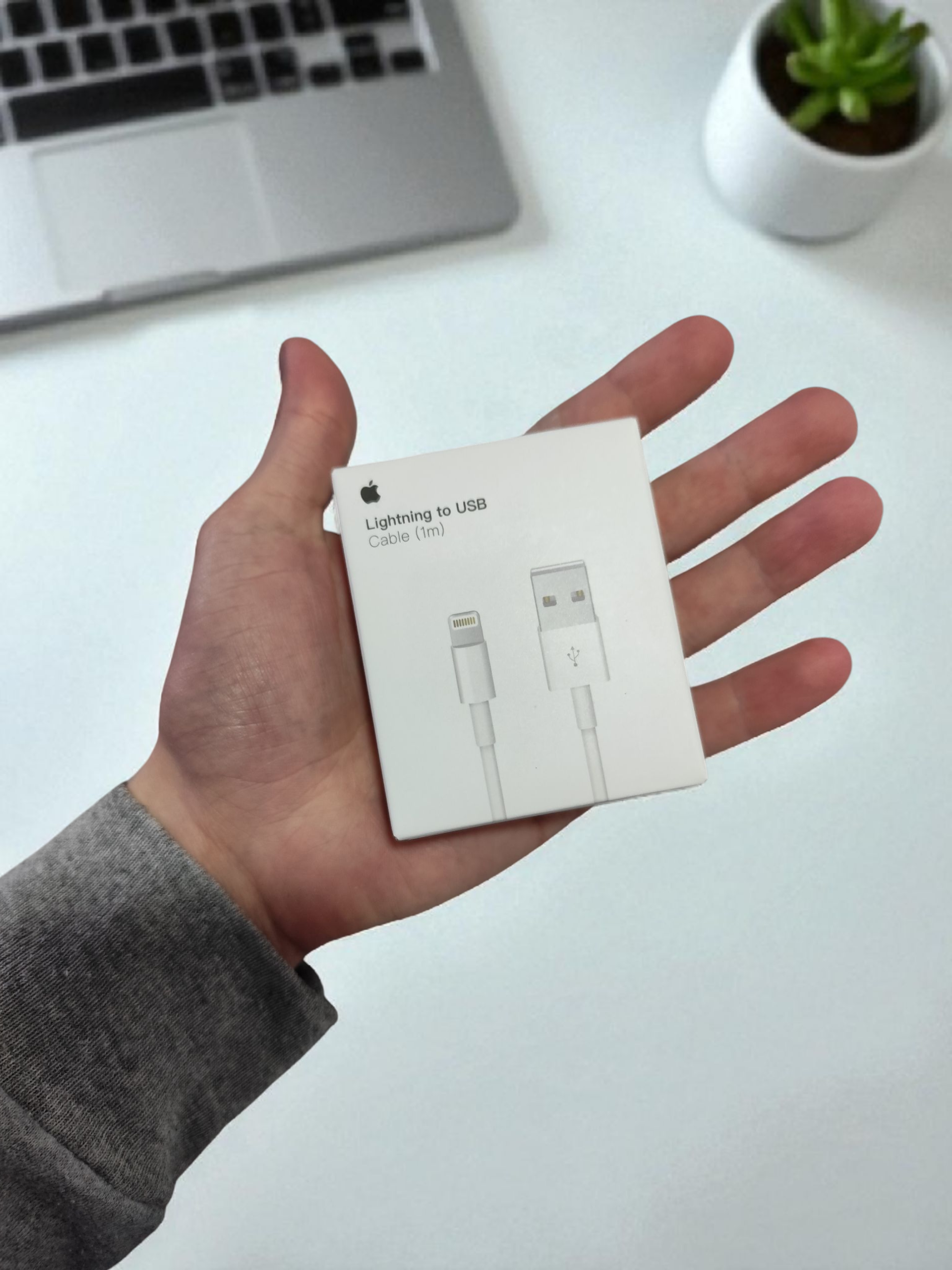 Review by Felipe D